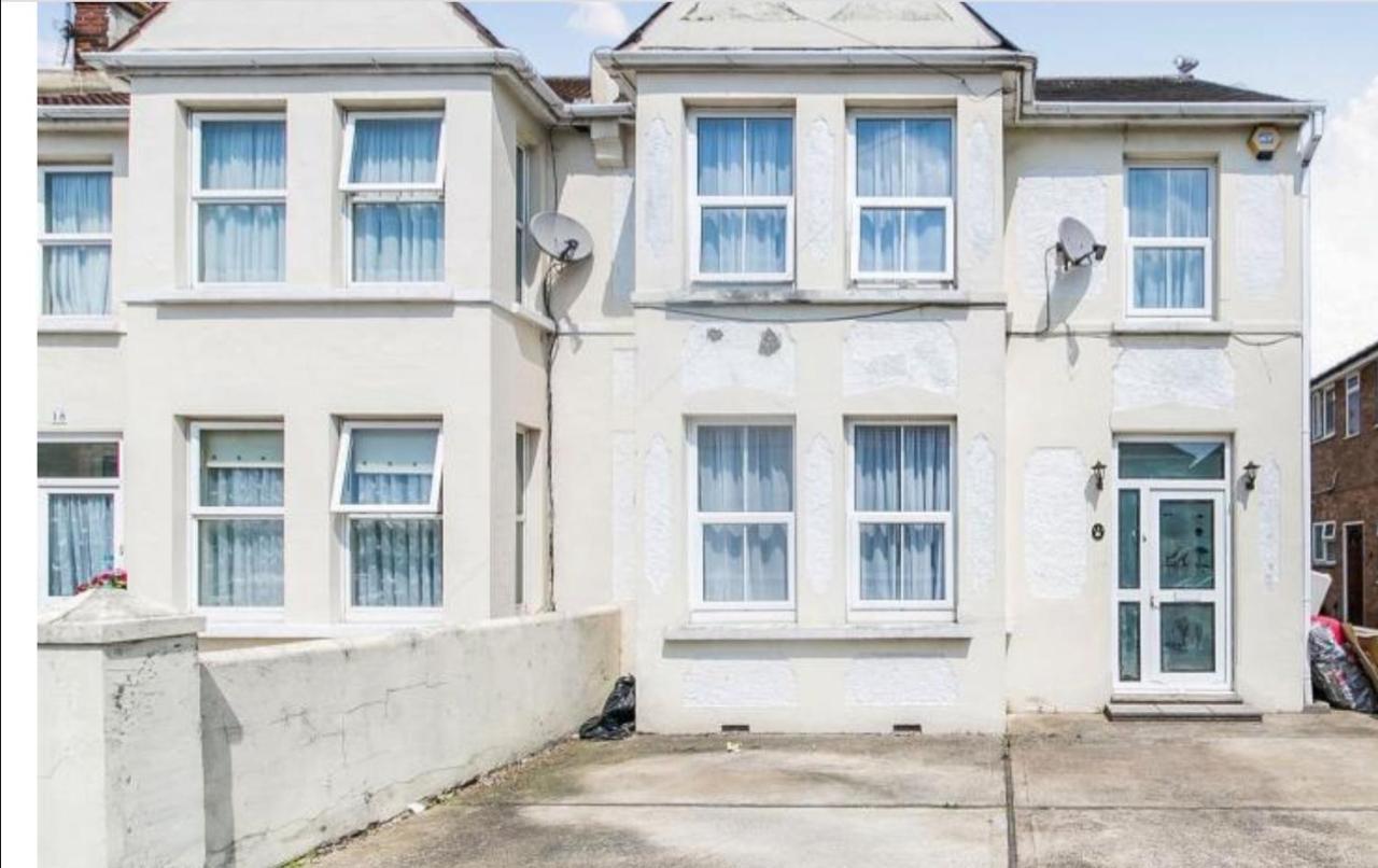 Grandeur Holiday Home, With Free Parking Clacton-on-Sea Eksteriør billede